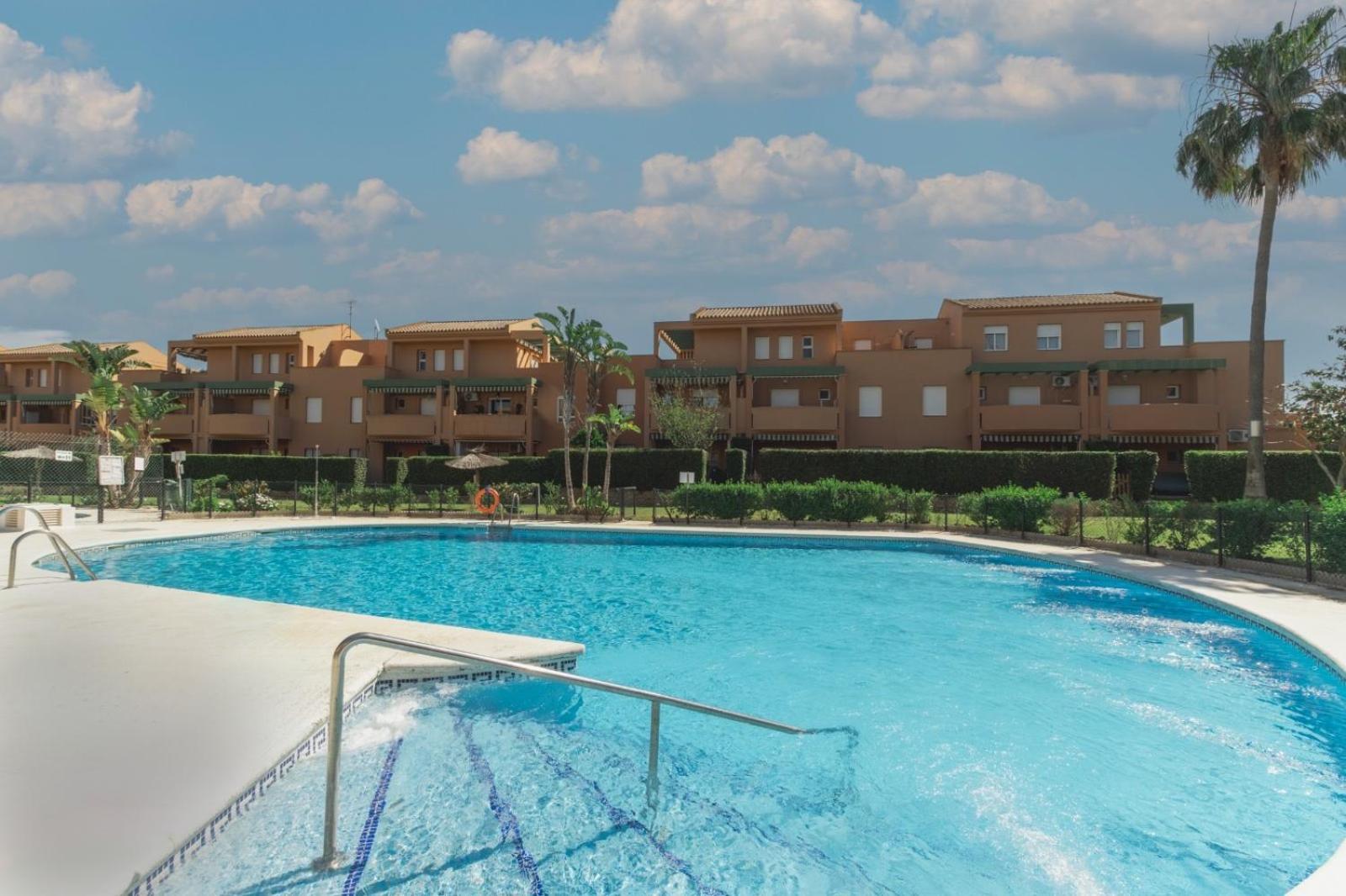 Urbanizacion Jardin Del Golf 1 Apartment Novo Sancti Petri Exterior foto